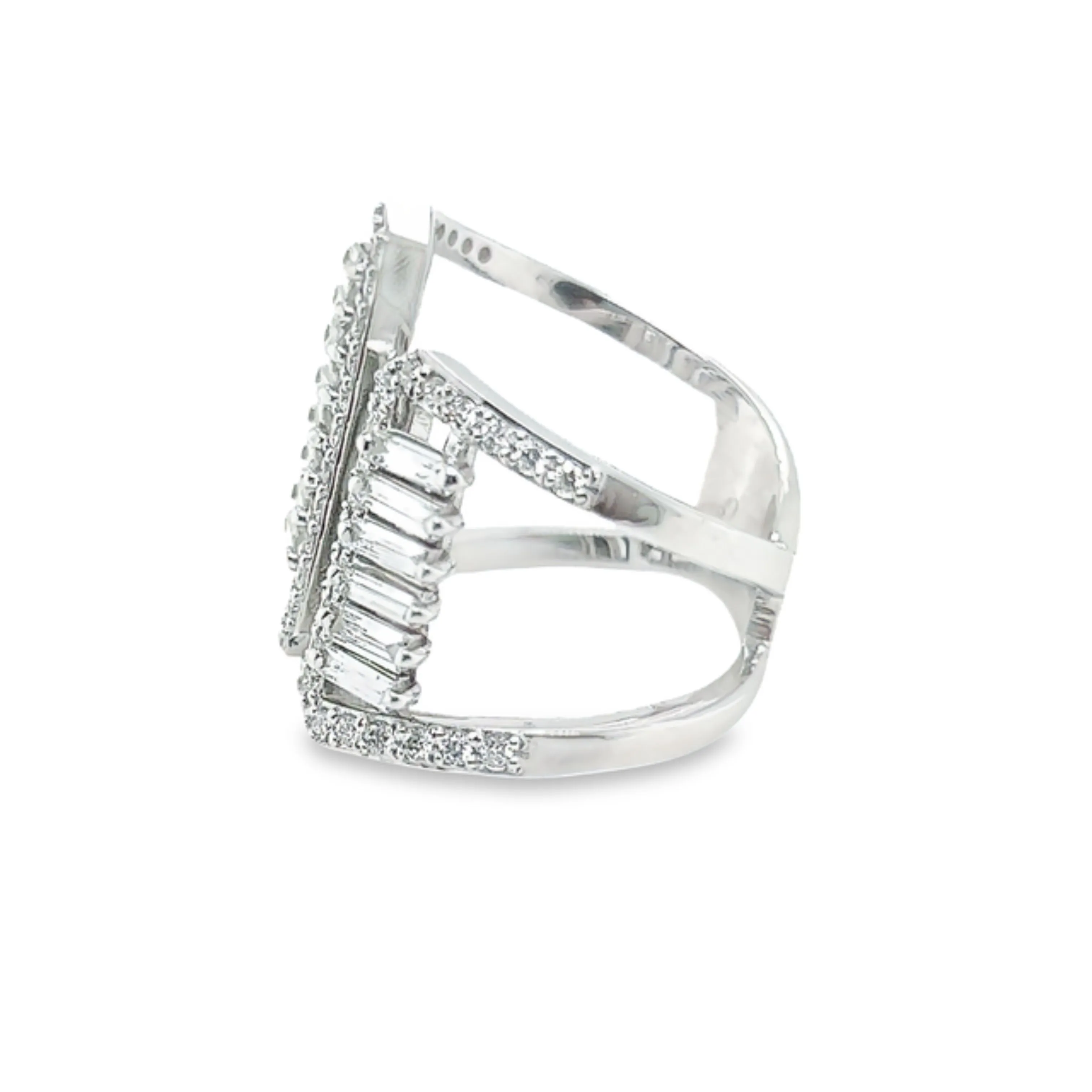 18K White Gold Baguette Cut Diamond Ring 1.90c