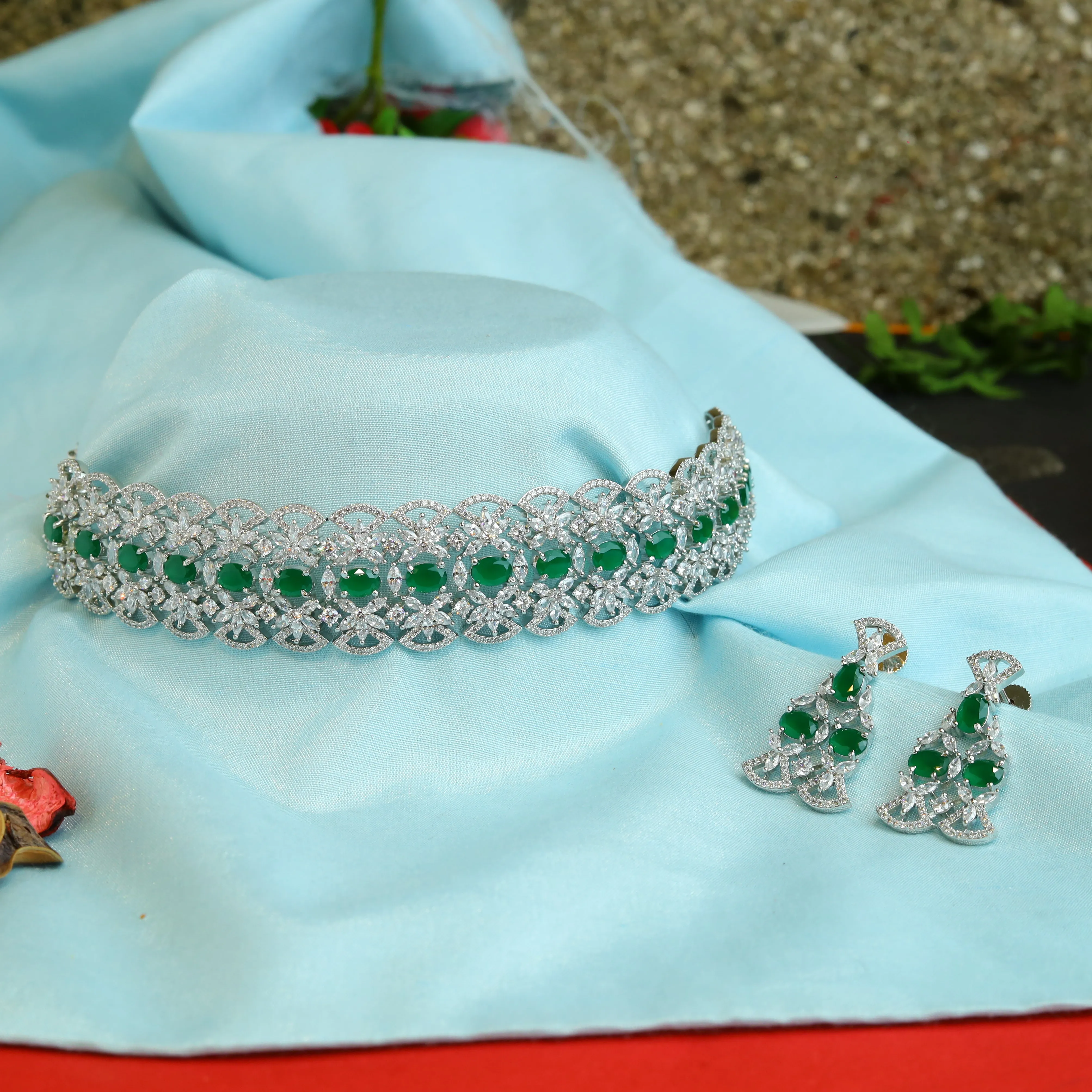 Choker Zircon/AD Necklace Set 5582-69