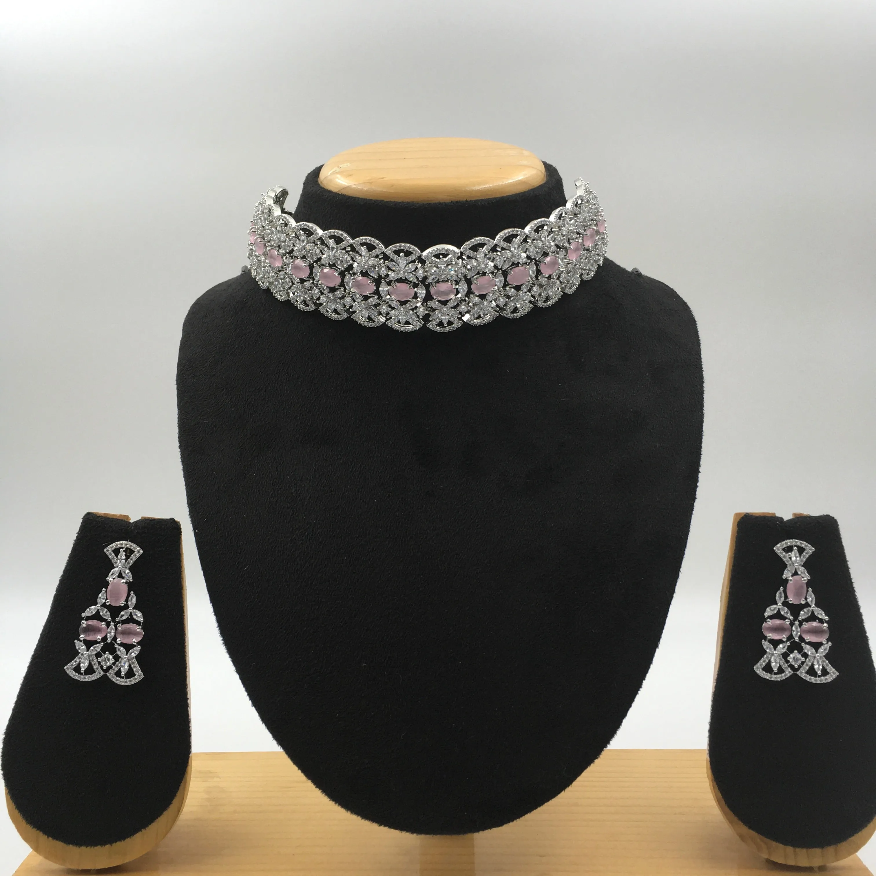 Choker Zircon/AD Necklace Set 5582-69
