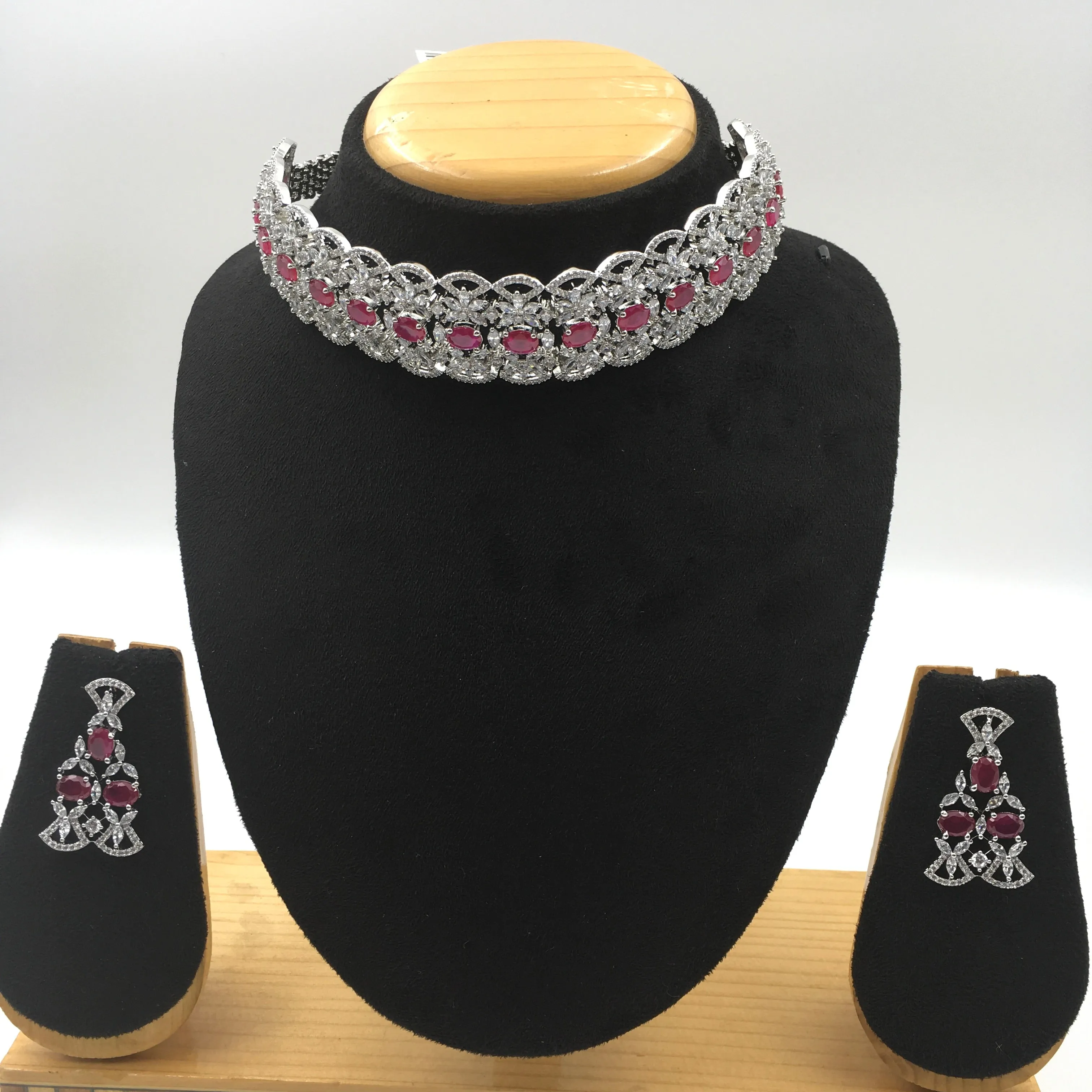 Choker Zircon/AD Necklace Set 5582-69