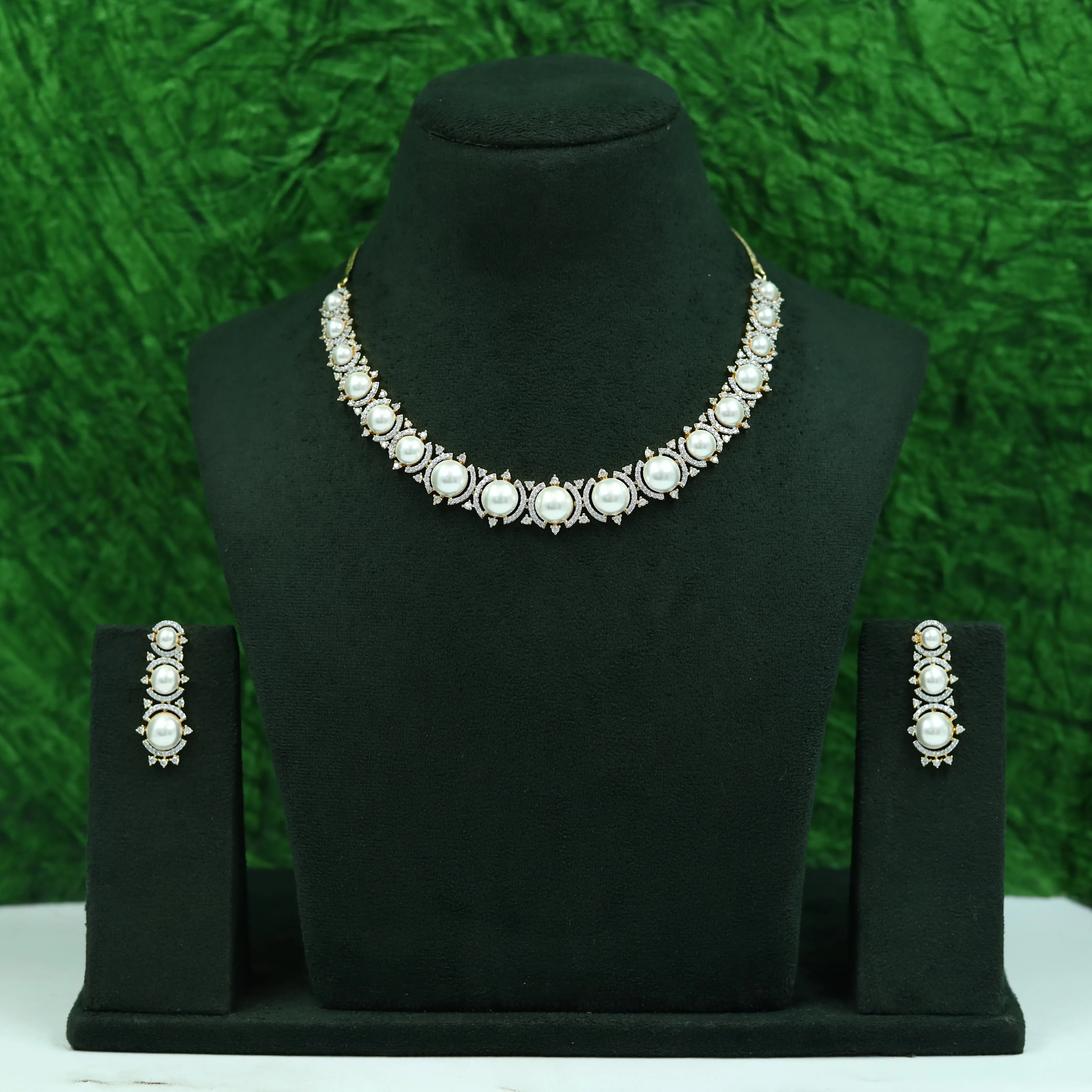 Round Neck Pearl Zircon/AD Necklace Set 16592-31