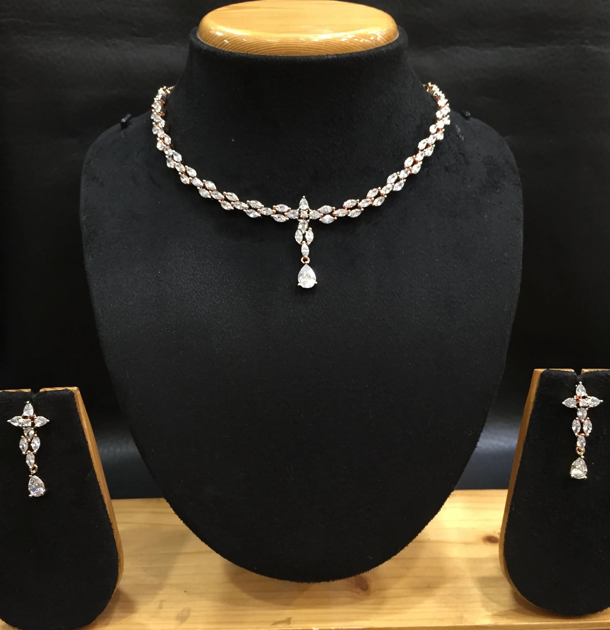 Round Neck Zircon/AD Necklace Set 3151-11