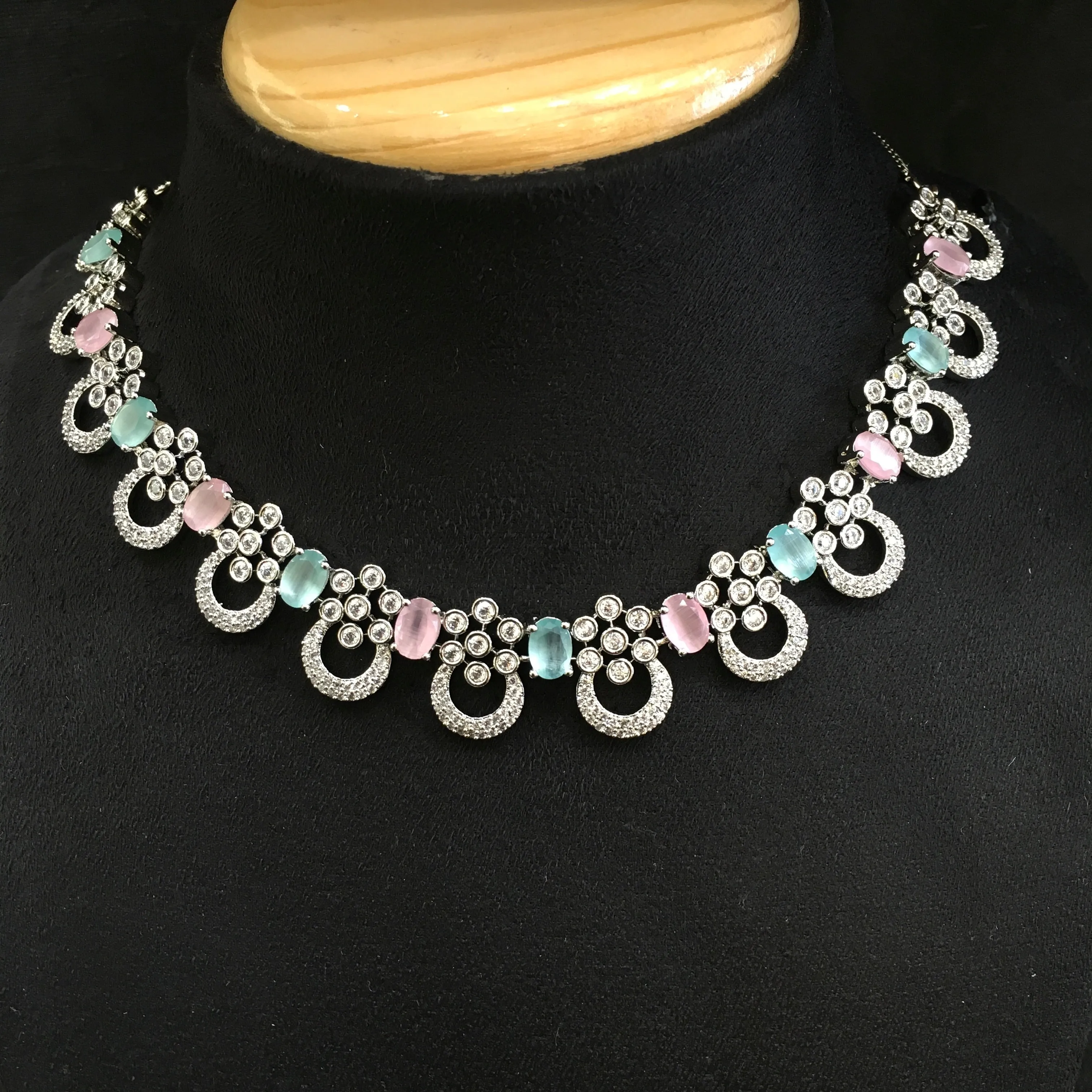 Round Neck Zircon/AD Necklace Set 5930-69