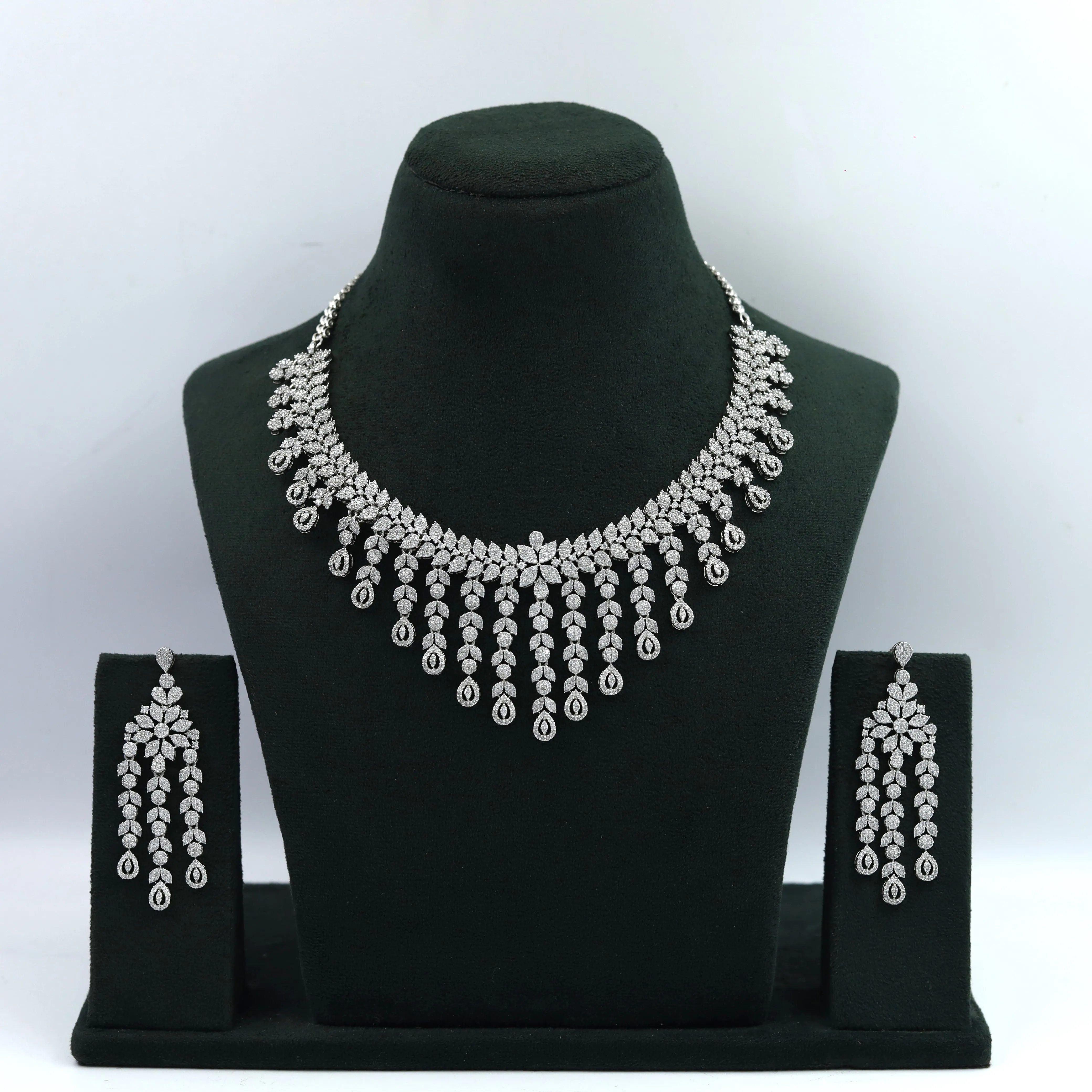 Round Neck Zircon/AD Necklace Set 8560-08