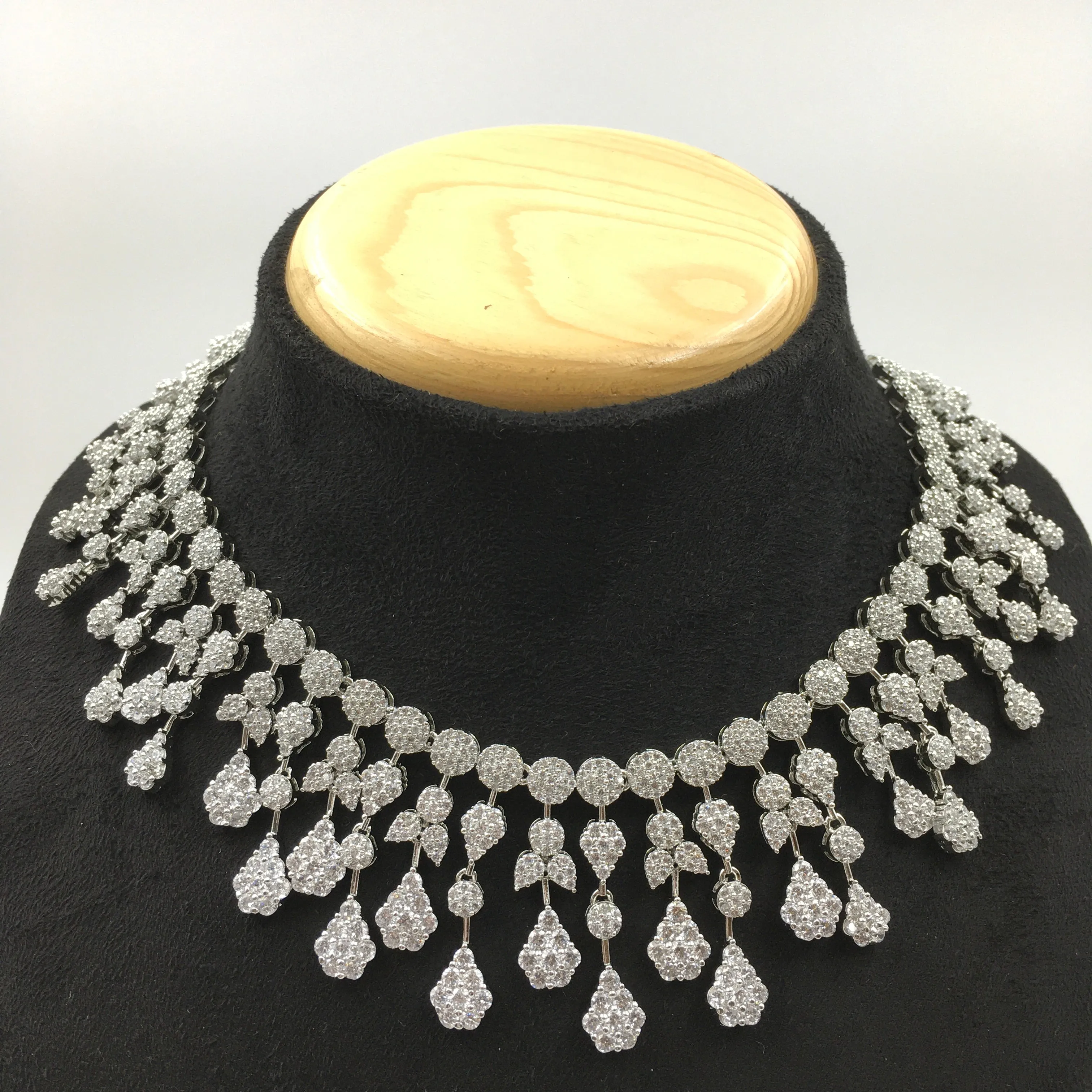 Round Neck Zircon/AD Necklace Set 8568-08