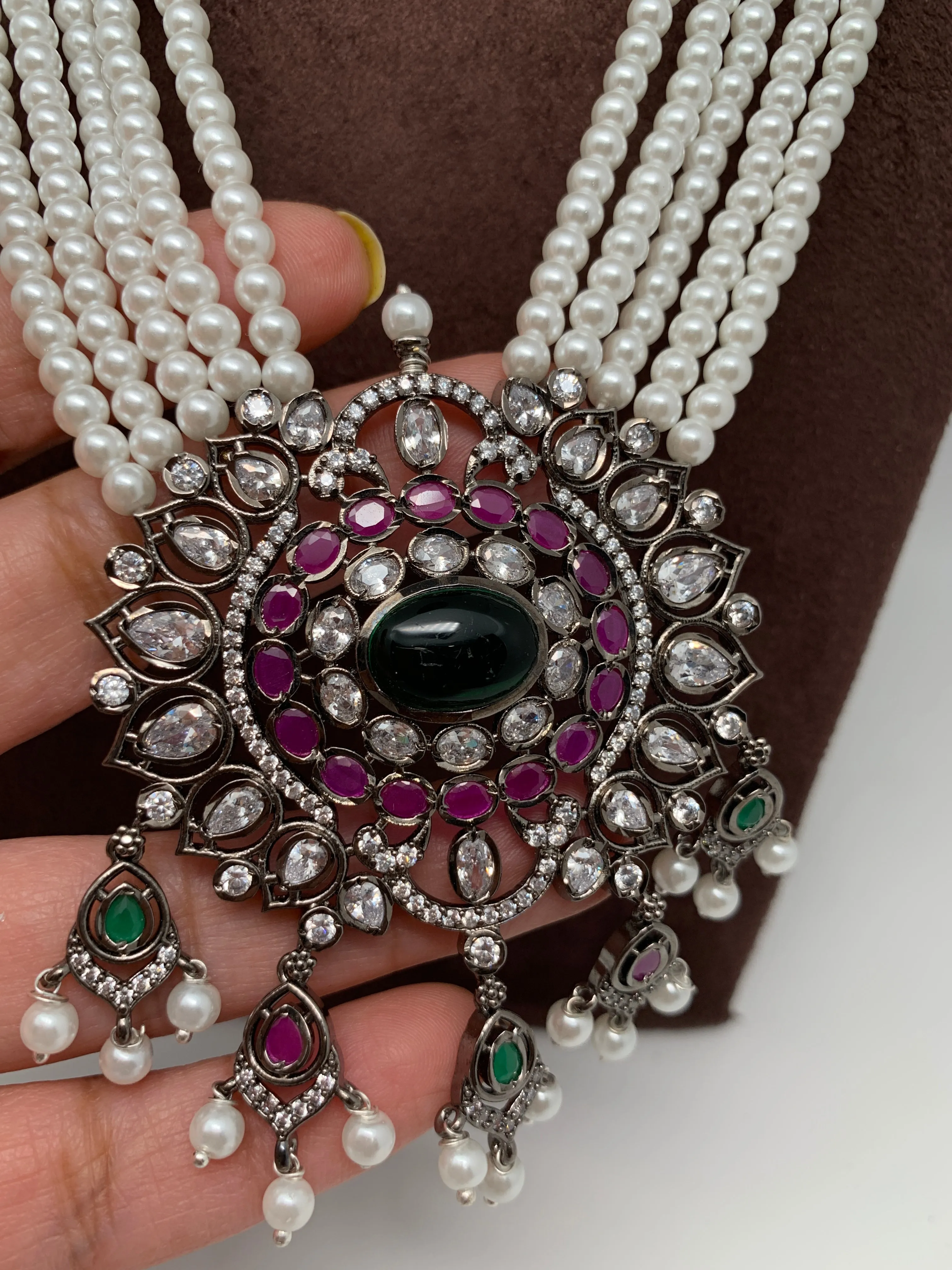 Shell Pearl Raani Haar with Victorian Polish Pink and Green Stone Moissanite Pendent