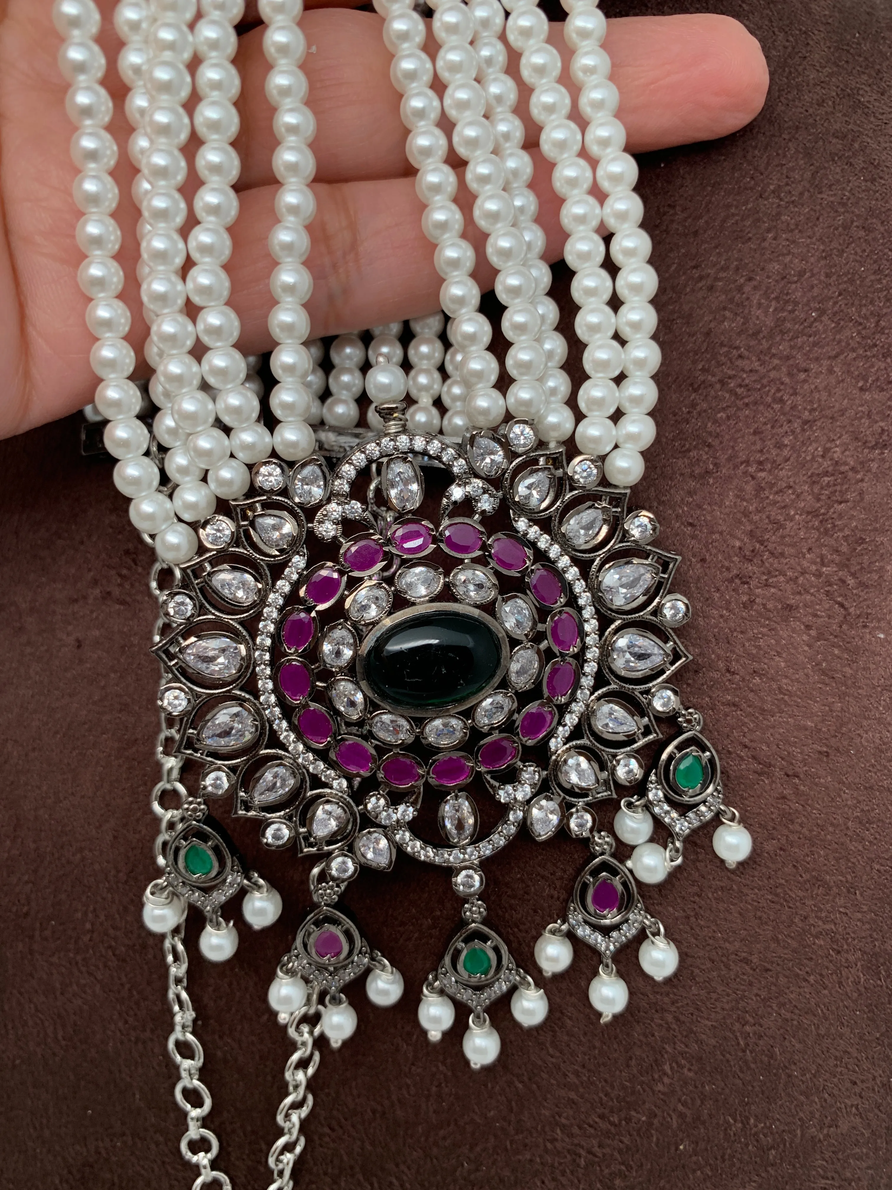 Shell Pearl Raani Haar with Victorian Polish Pink and Green Stone Moissanite Pendent